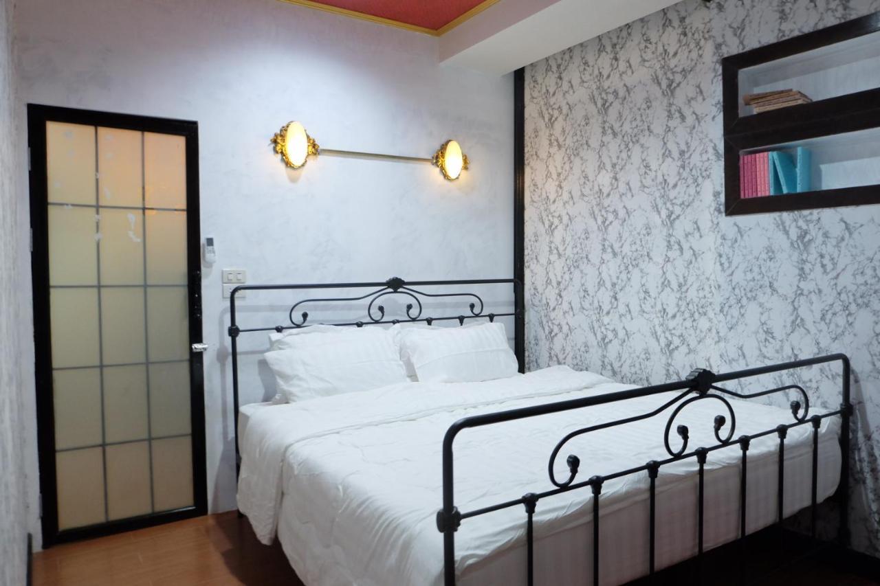 Florentino Hostel Rayong Buitenkant foto