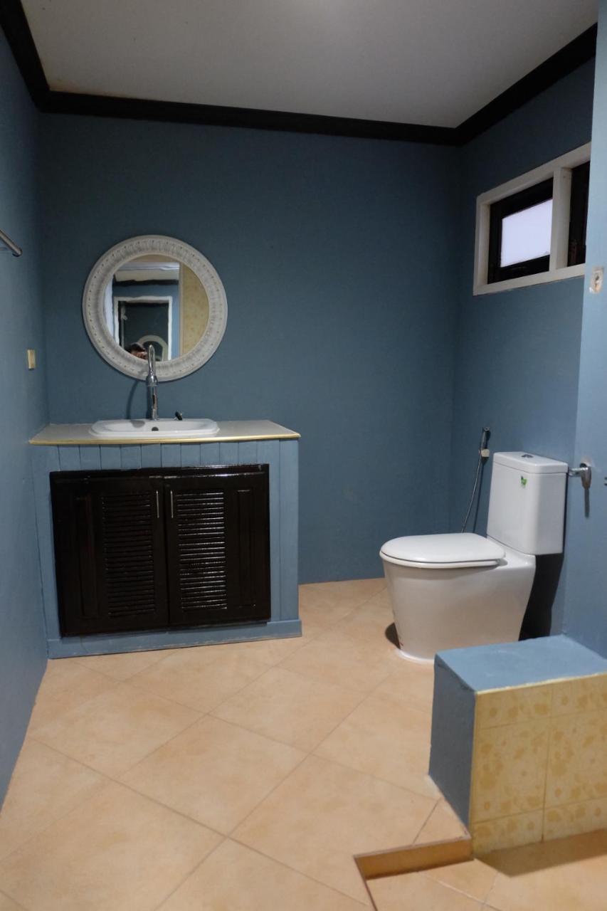 Florentino Hostel Rayong Buitenkant foto